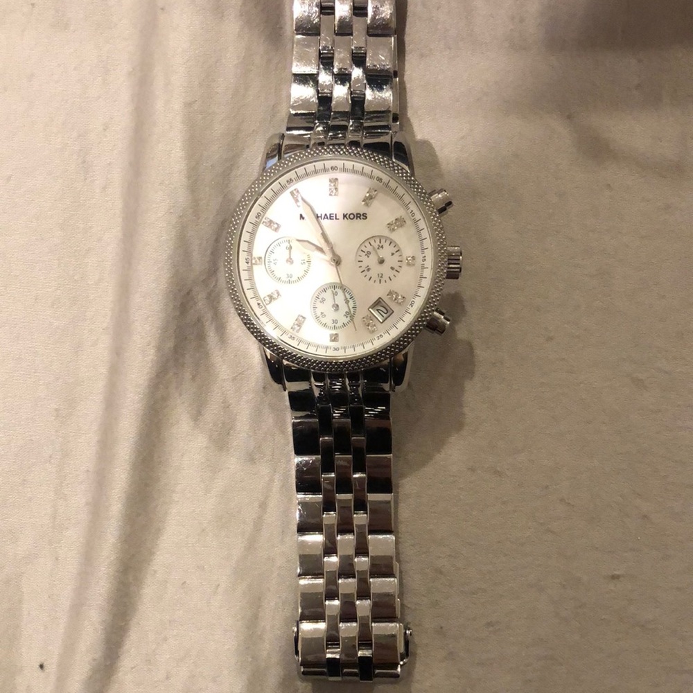Michael kors silver watch